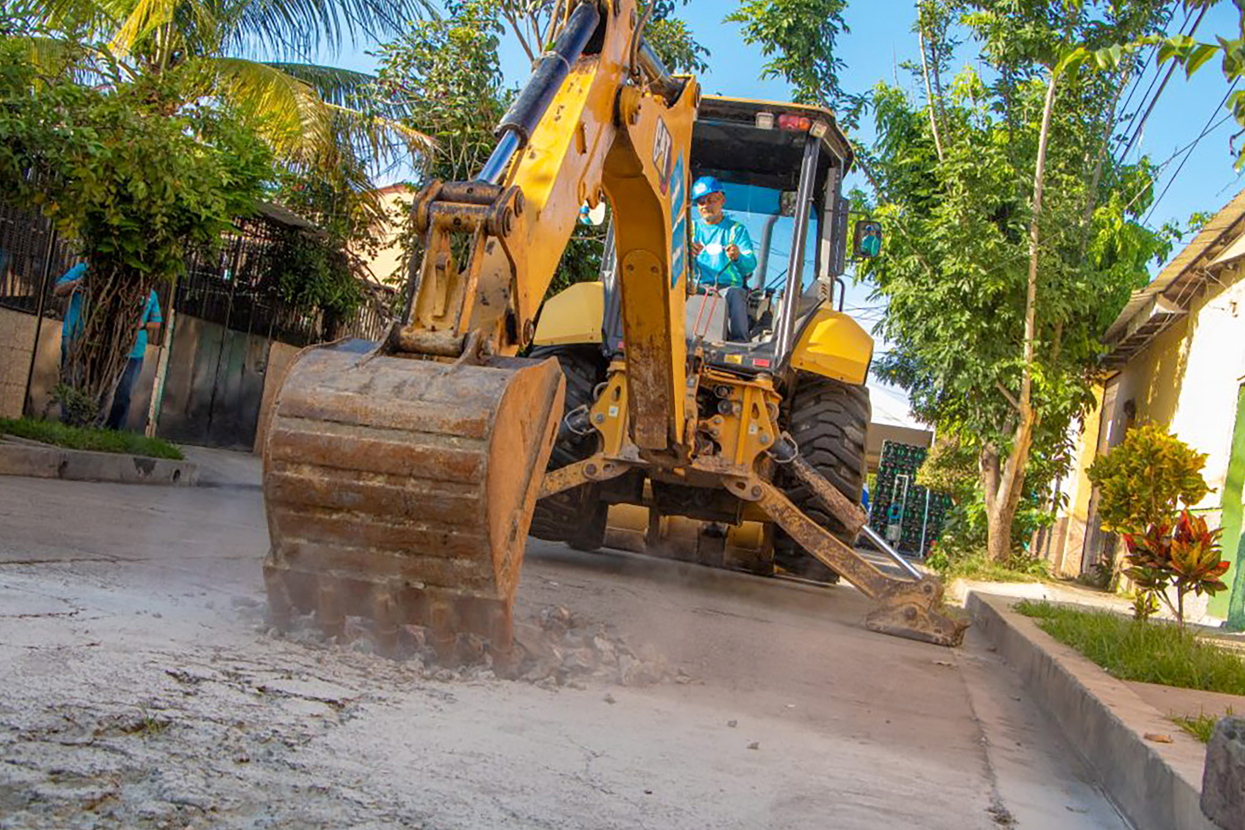 Comienza la reparación de calles en Chalchuapa, Santa Ana Oeste
