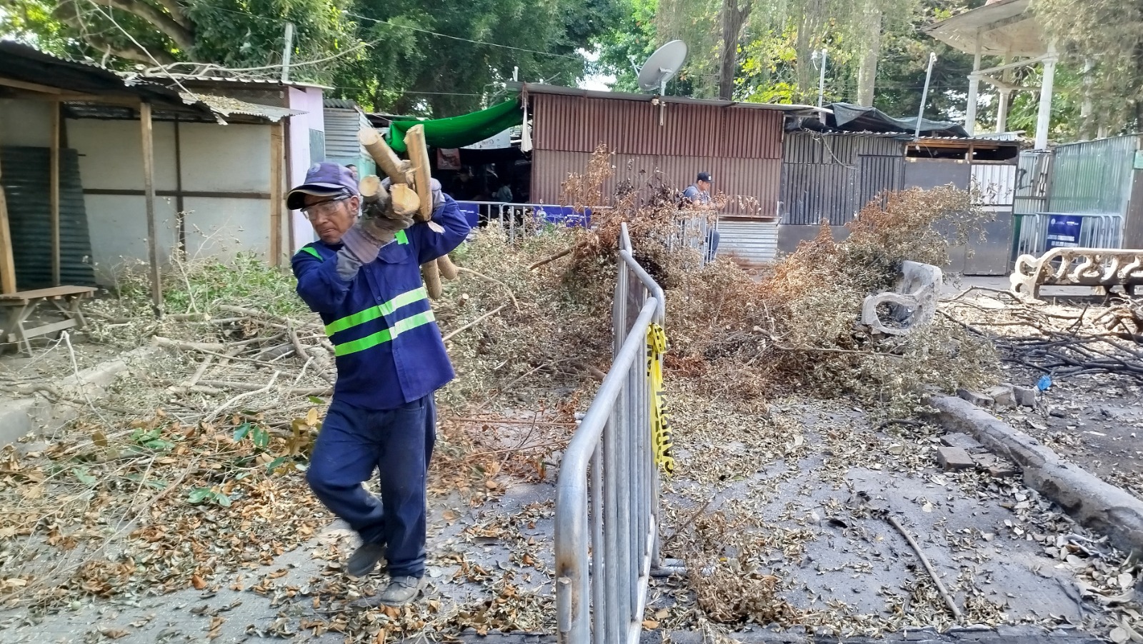 Esta semana reconstruirán los puestos afectados por incendio en Santa Ana