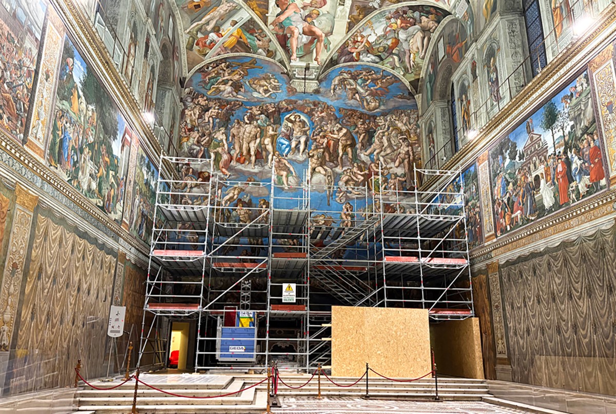 Comienza la limpieza profunda del Juicio Final de Miguel Angel en la Capilla Sixtina del Vaticano