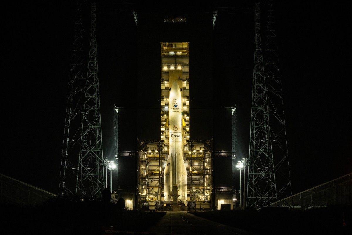Un cohete Ariane 6 despega de Guayana con 32 satélites para la red Amazon Leo
