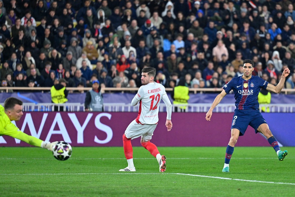 El PSG resucita en Mónaco para remontar dos goles con un estelar Doué