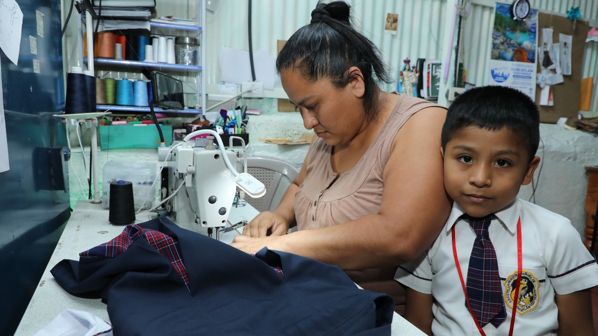 Sobrevivir bajo escombros en el Kinder de Candelaria