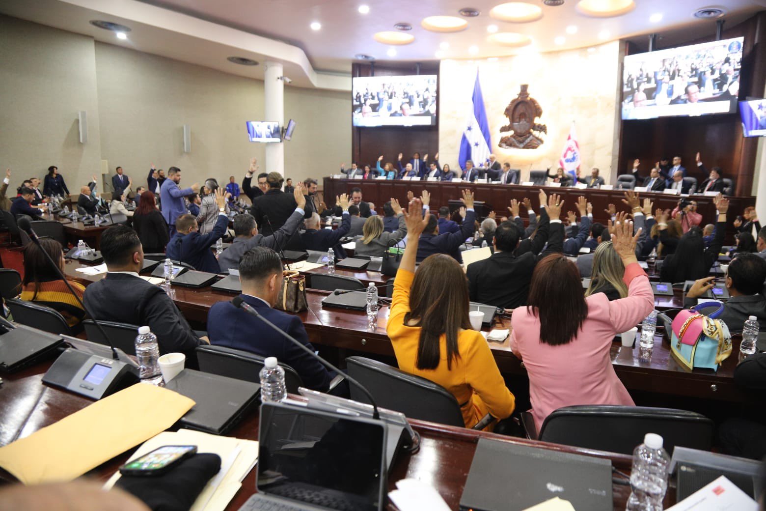 Congreso de Honduras aprueba estado de emergencia en sector salud