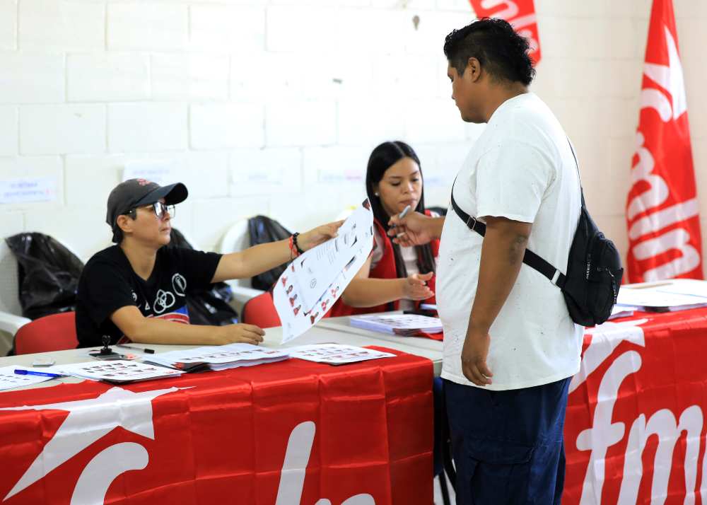 FMLN lanzará el domingo convocatoria para sus internas