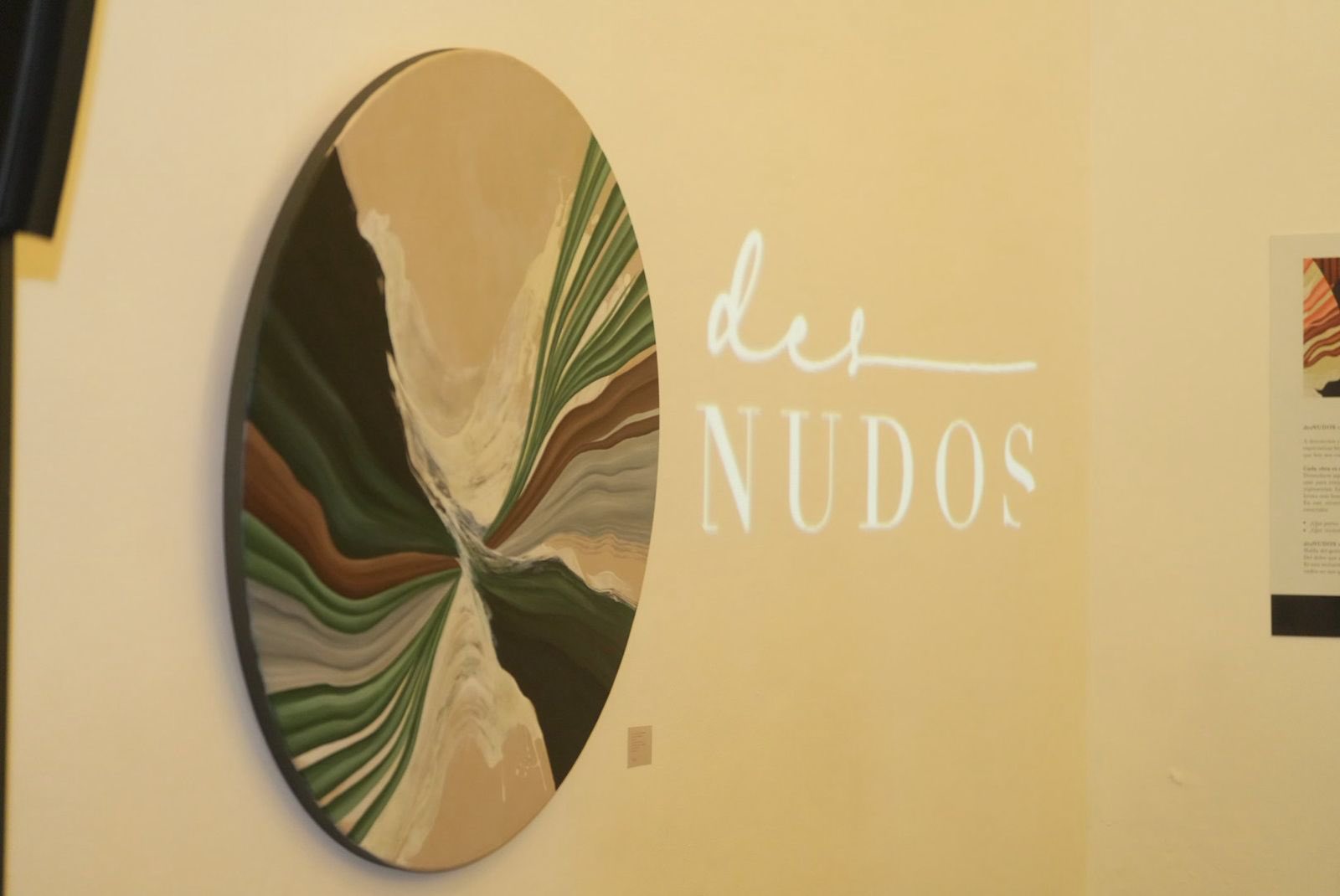 «DesNUDOS», una exposición para reflexionar sobre la identidad, las emociones y la condición humana