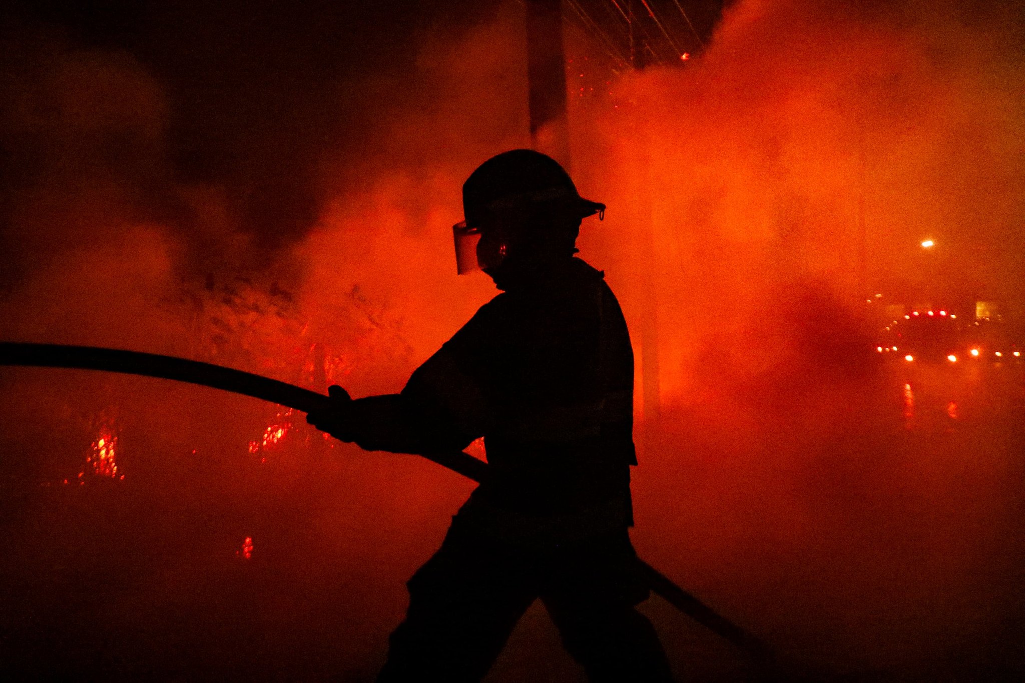 Autoridades combaten 16 incendios activos y reportan 36 emergencias atendidas en el día