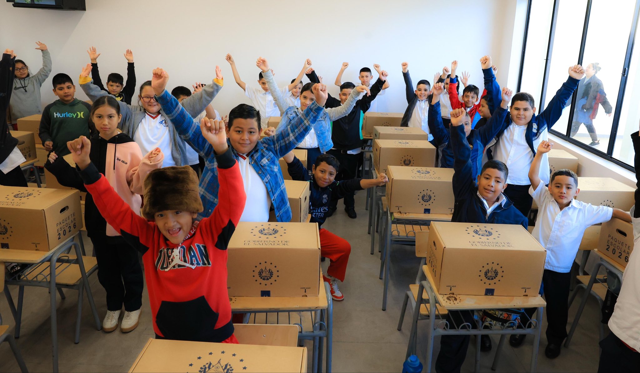 Sociólogo destaca modernización del sistema educativo público