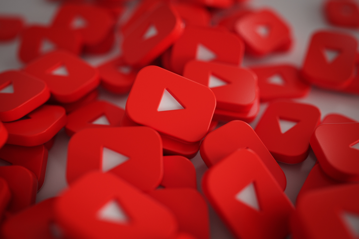 YouTube roza los 30,000 millones de videos impulsado por Shorts y contenido profesional