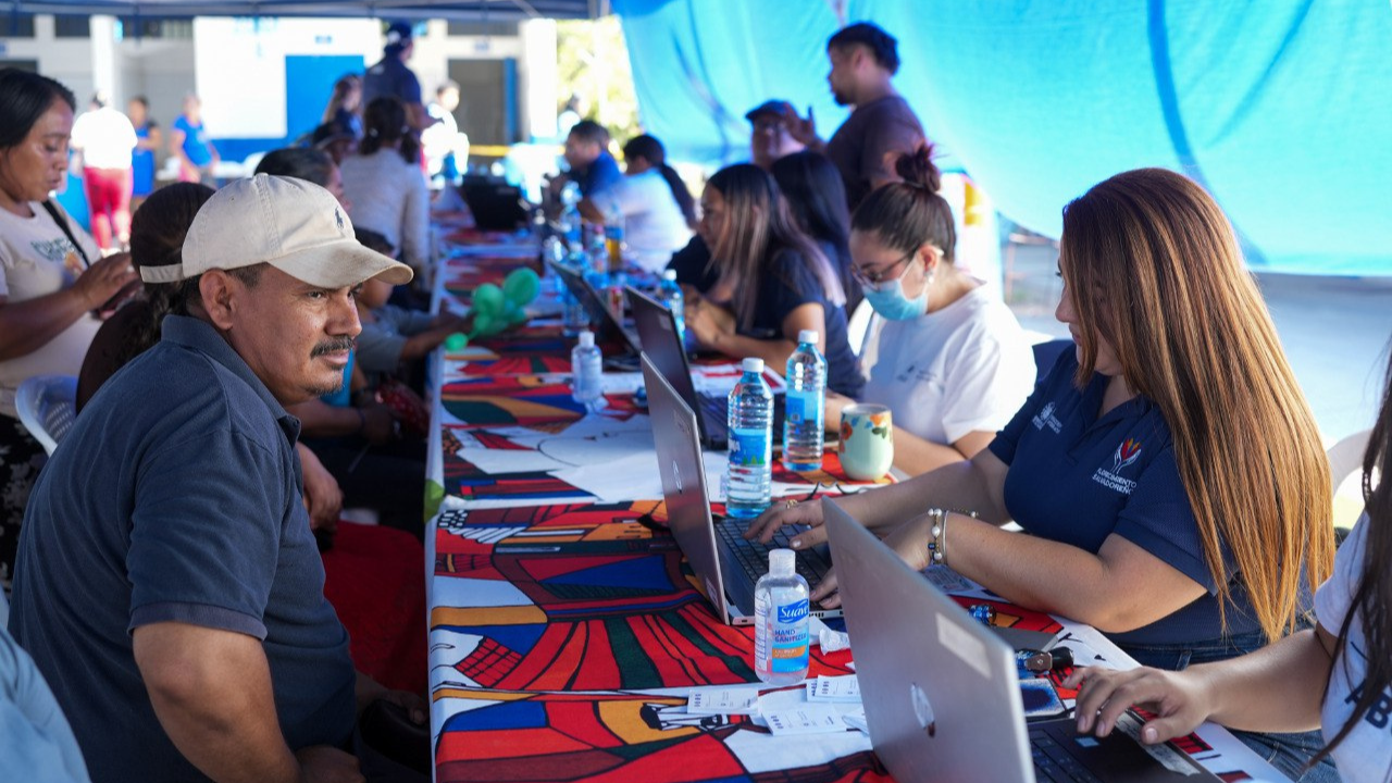 Feria Integra brinda unas 2,000 atenciones a población de Puerto El Triunfo
