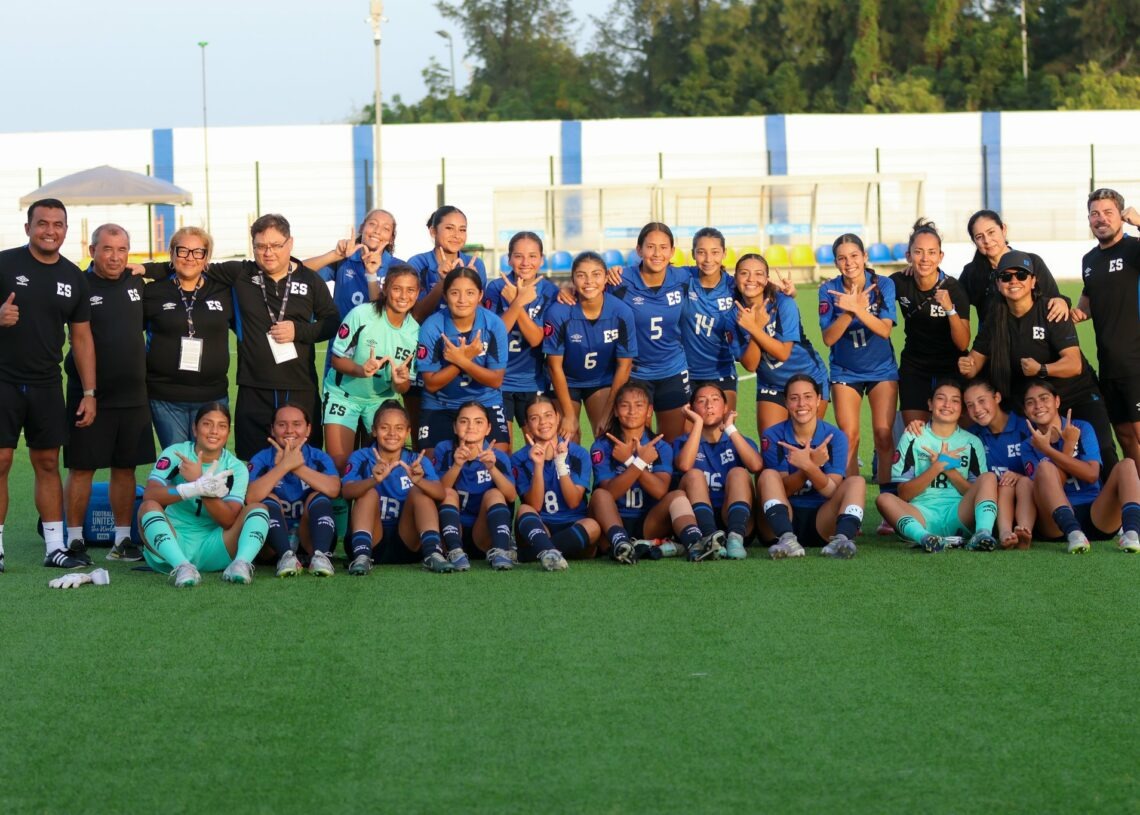 «Necesitamos jugadoras que crean»: Debbie Gómez, entrenadora de selección femenina