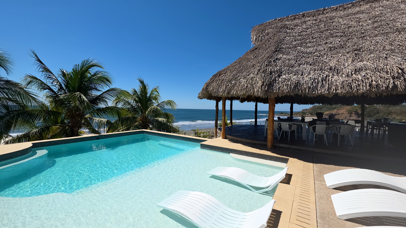 Estadounidenses inauguran Punta Mango Villas