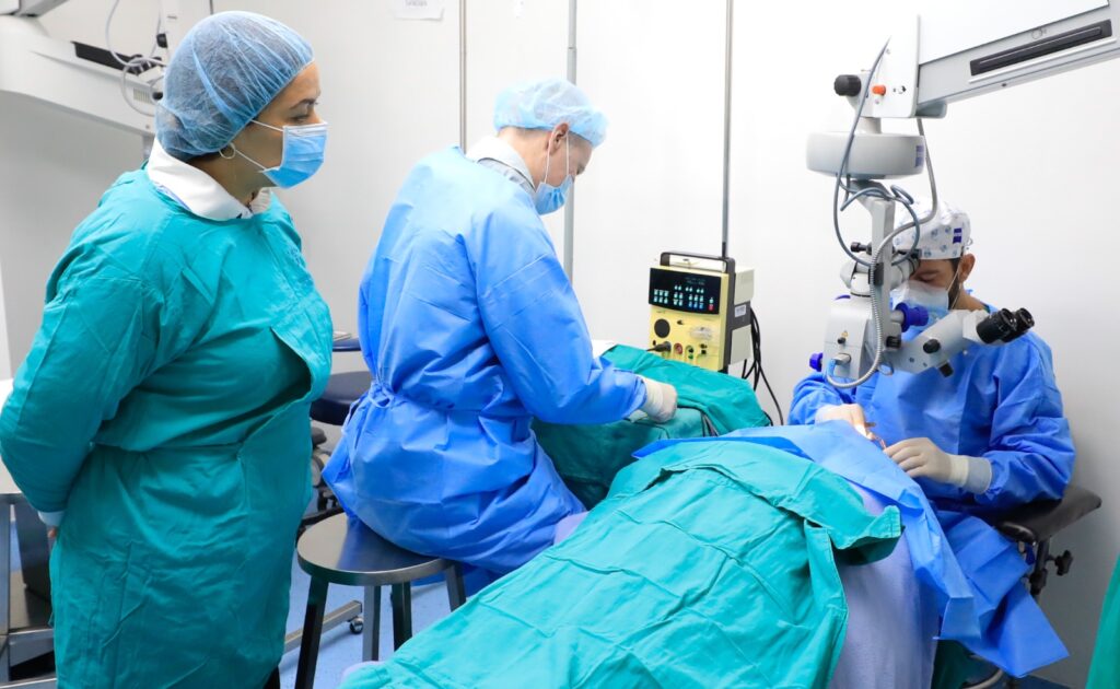 Benefician a 250 pacientes con jornada de cirugías oftalmológicas
