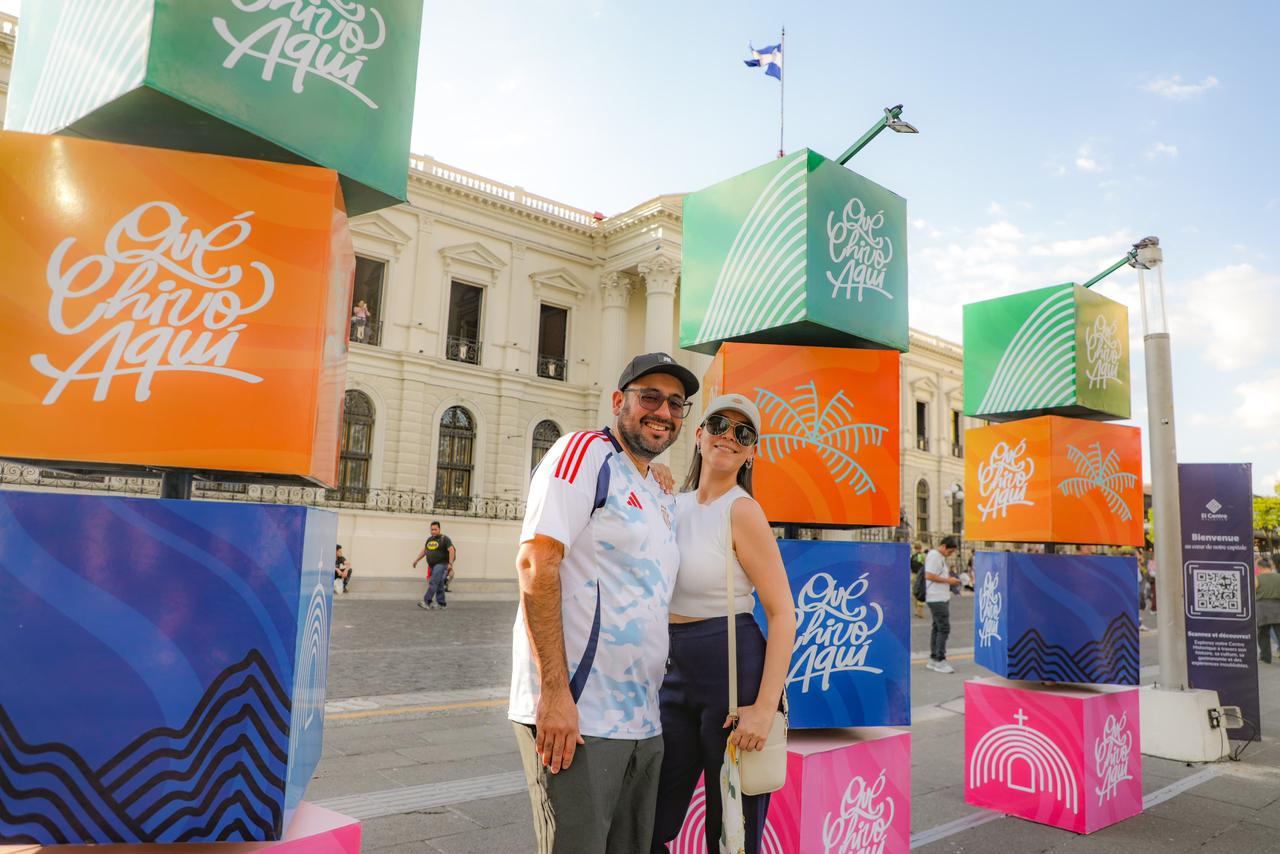 Aprovechan la residencia de Shakira para conocer El Salvador