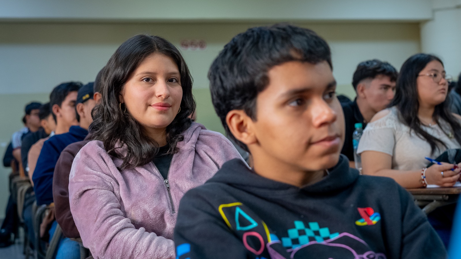 Instan a bachilleres a optar por becas de la Dirección de Integración