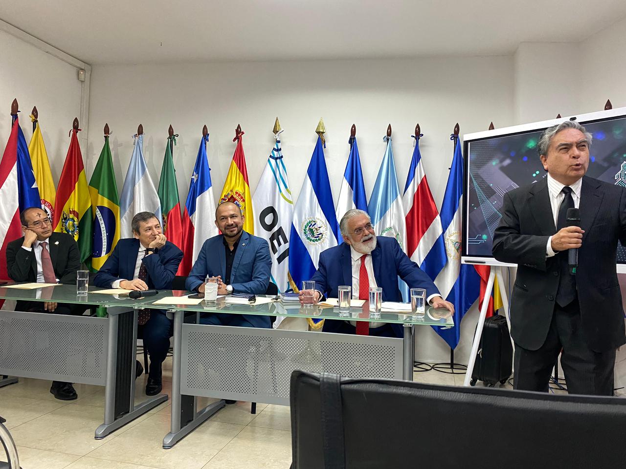 Educación Superior participa en conferencia sobre los desafíos y oportunidades que plantea la inteligencia artificial