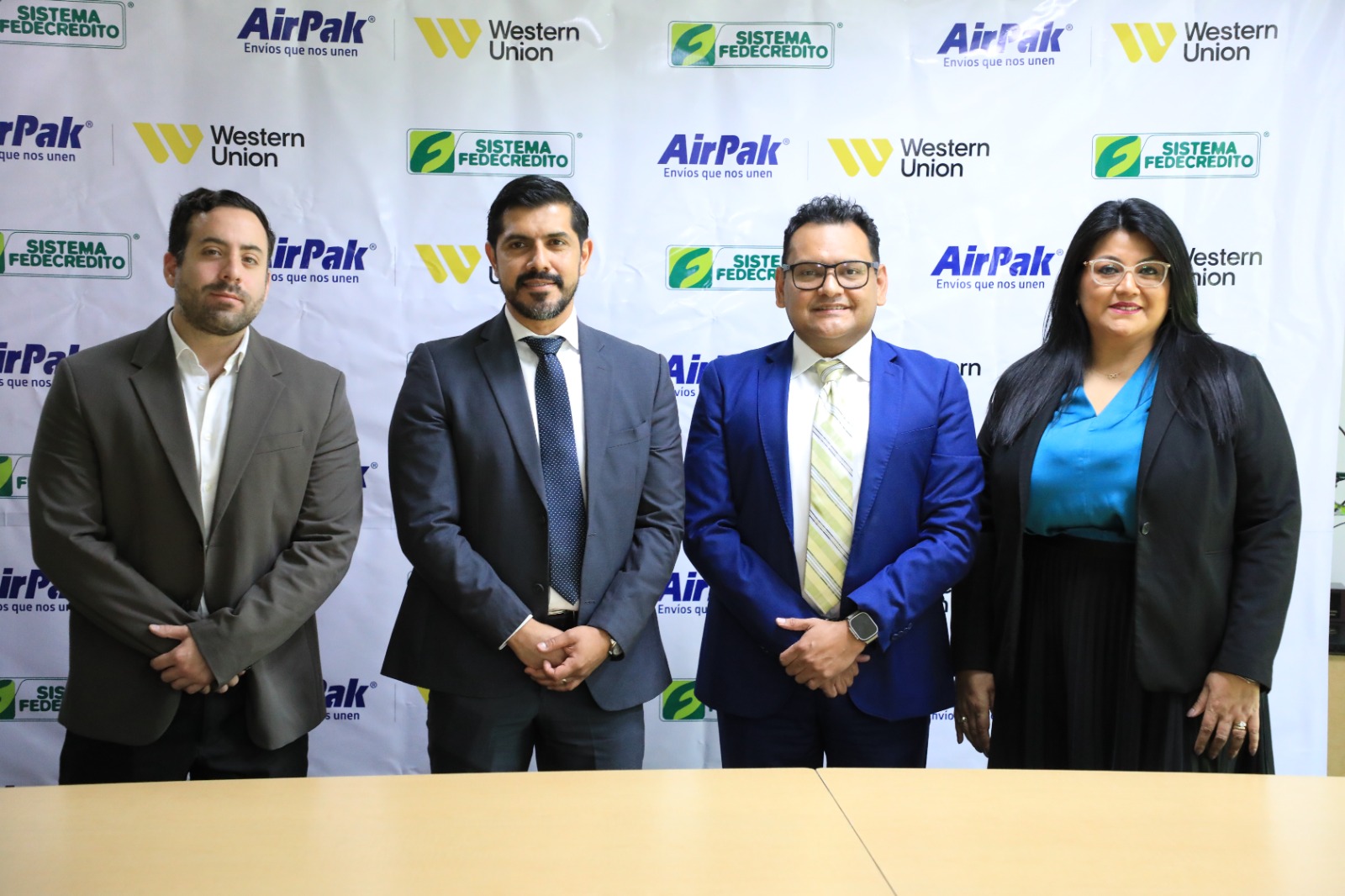 SISTEMA FEDECRÉDITO y AirPak realizan alianza para el pago de remesas familiares
