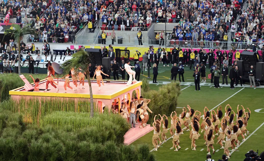 El Super Bowl se tiñe de identidad