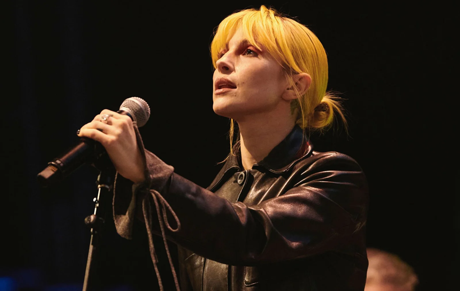 Hayley Williams lanza su nueva banda: Power Snatch