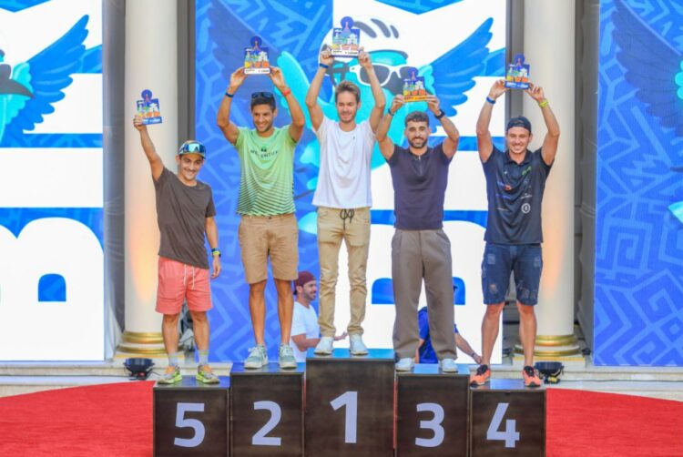 Raúl Tejada (c), de Guatemala dominó la categoría Élite del IRONMAN El Salvador 70.3. Fotos/ Jarvyn Muñoz.