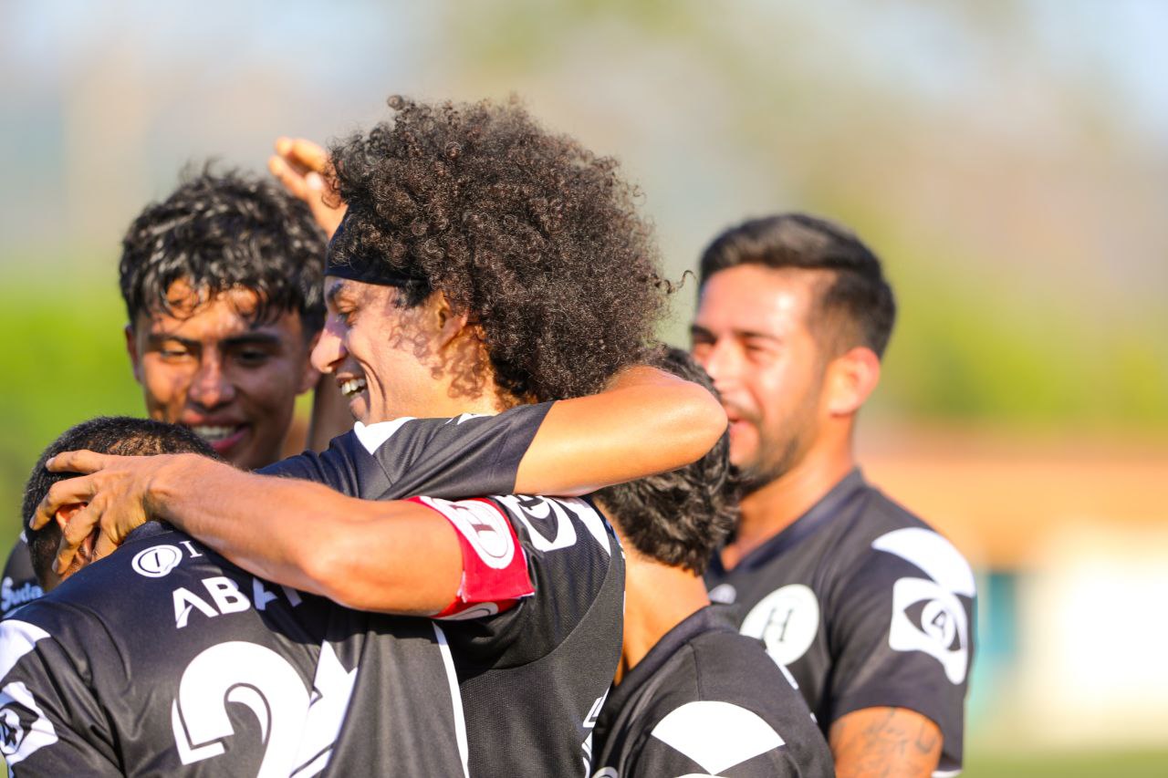 Hércules pasa apuros, pero gana en la Copa Presidente