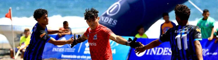 San Marcelino goleó 10-3 a Joya Grande en el inicio de la jornada de la Liga de Fútbol Playa 2026. Fotos/INDES
