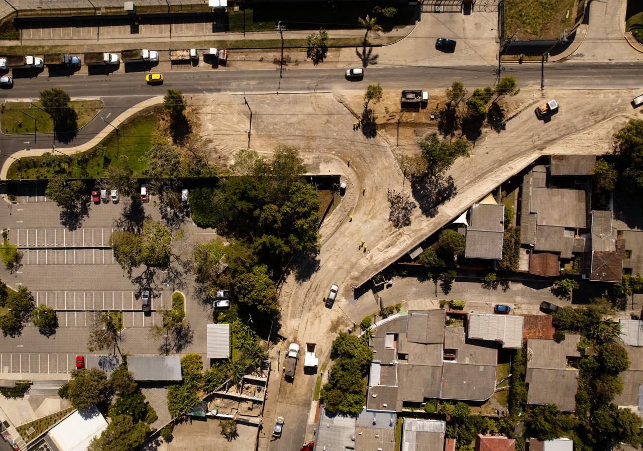 Avanza 85 % pavimentación de nuevo acceso entre Nuevo Cuscatlán y carretera al puerto de La Libertad