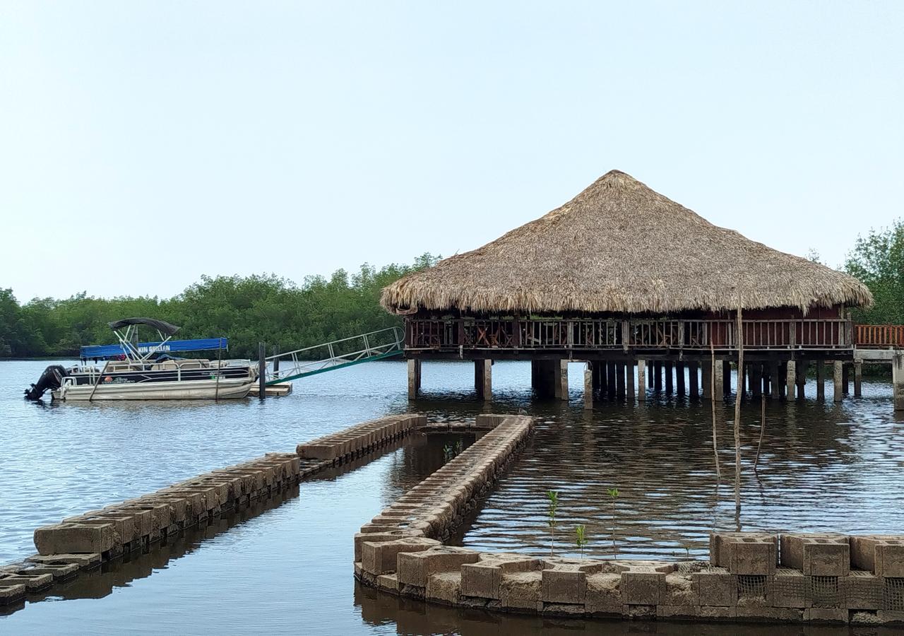 El estero de Jaltepeque: una opción turística entre manglares y gastronomía