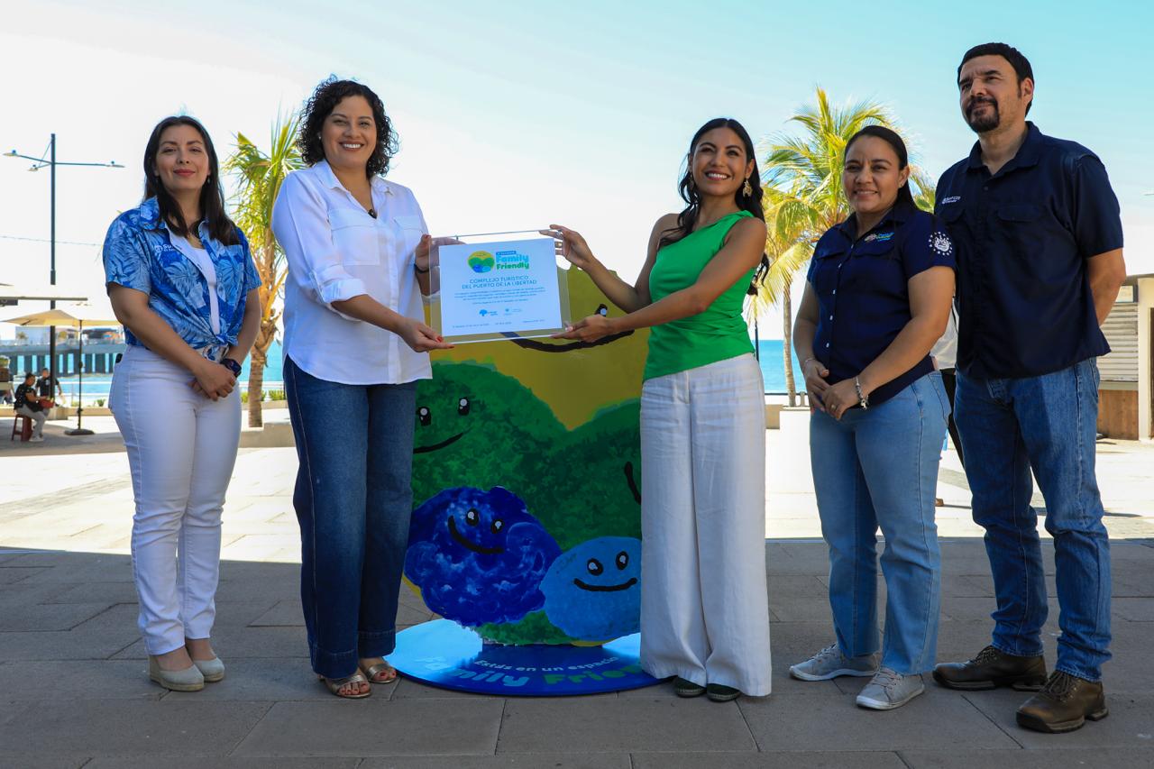 El Complejo Turístico del Puerto de La Libertad recibe sello Family Friendly