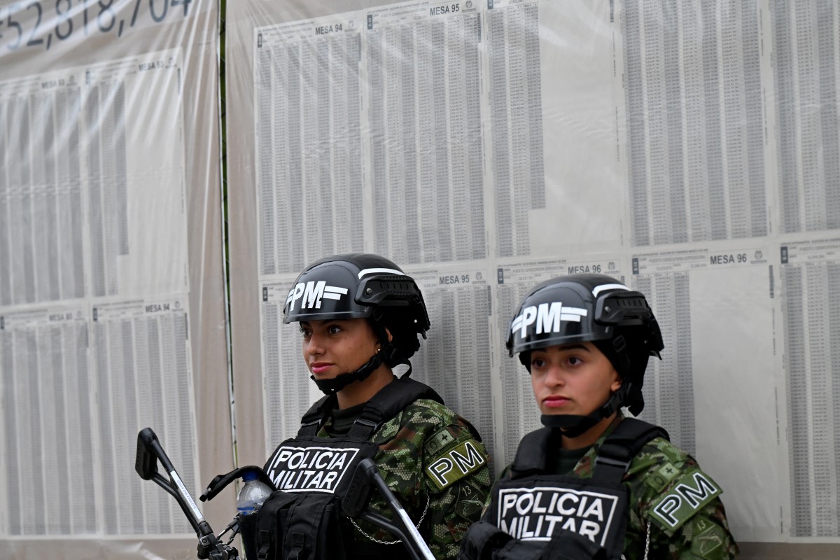 Colombia elige Congreso antes de presidenciales con la derecha al acecho del poder