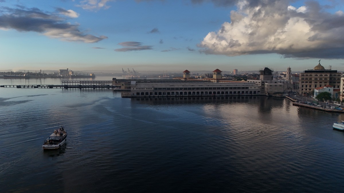 Flotilla de ayuda humanitaria llega a Cuba, sumida en la crisis