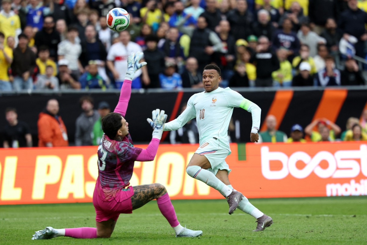 Con un gol de Mbappé, Francia vence 2-1 a Brasil en amistoso