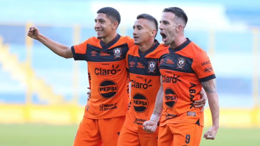 Águila también cumplió en la Fesfut