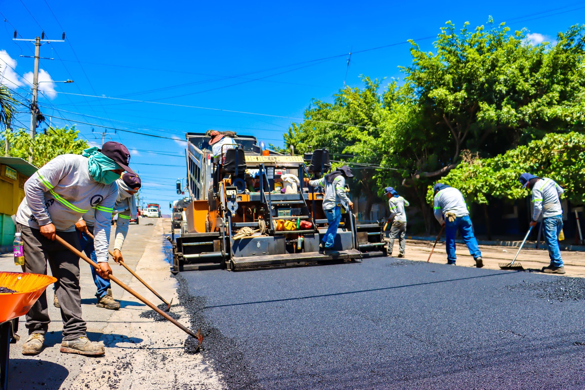 Entregan calle renovada en Valle Verde 1