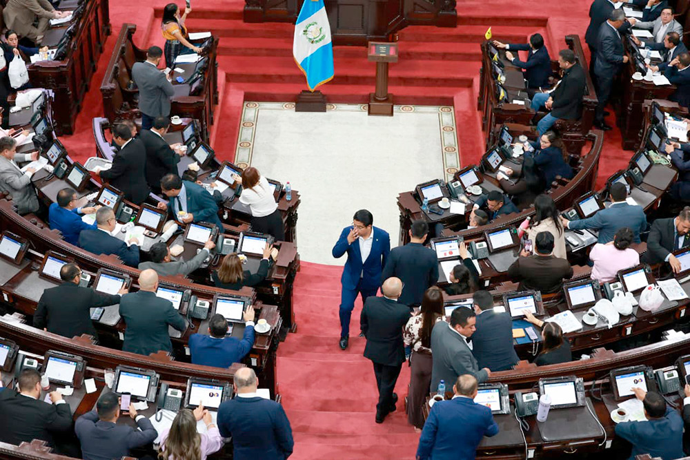 Arévalo insta a nuevos magistrados del TSE a actuar con transparencia