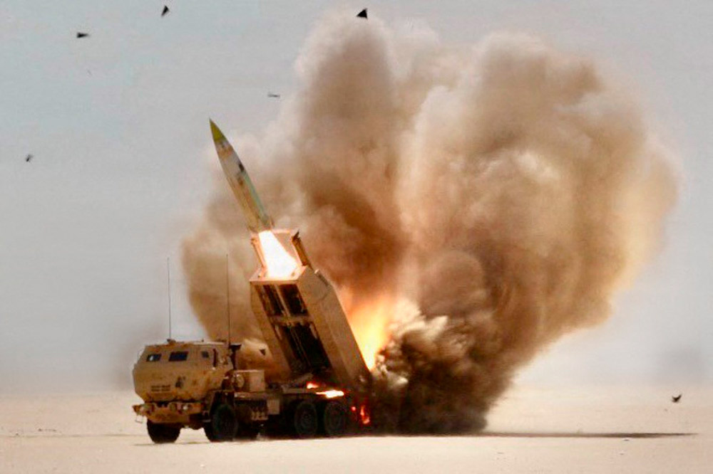 Trump anuncia que aumentará bombardeos en Irán la semana que viene