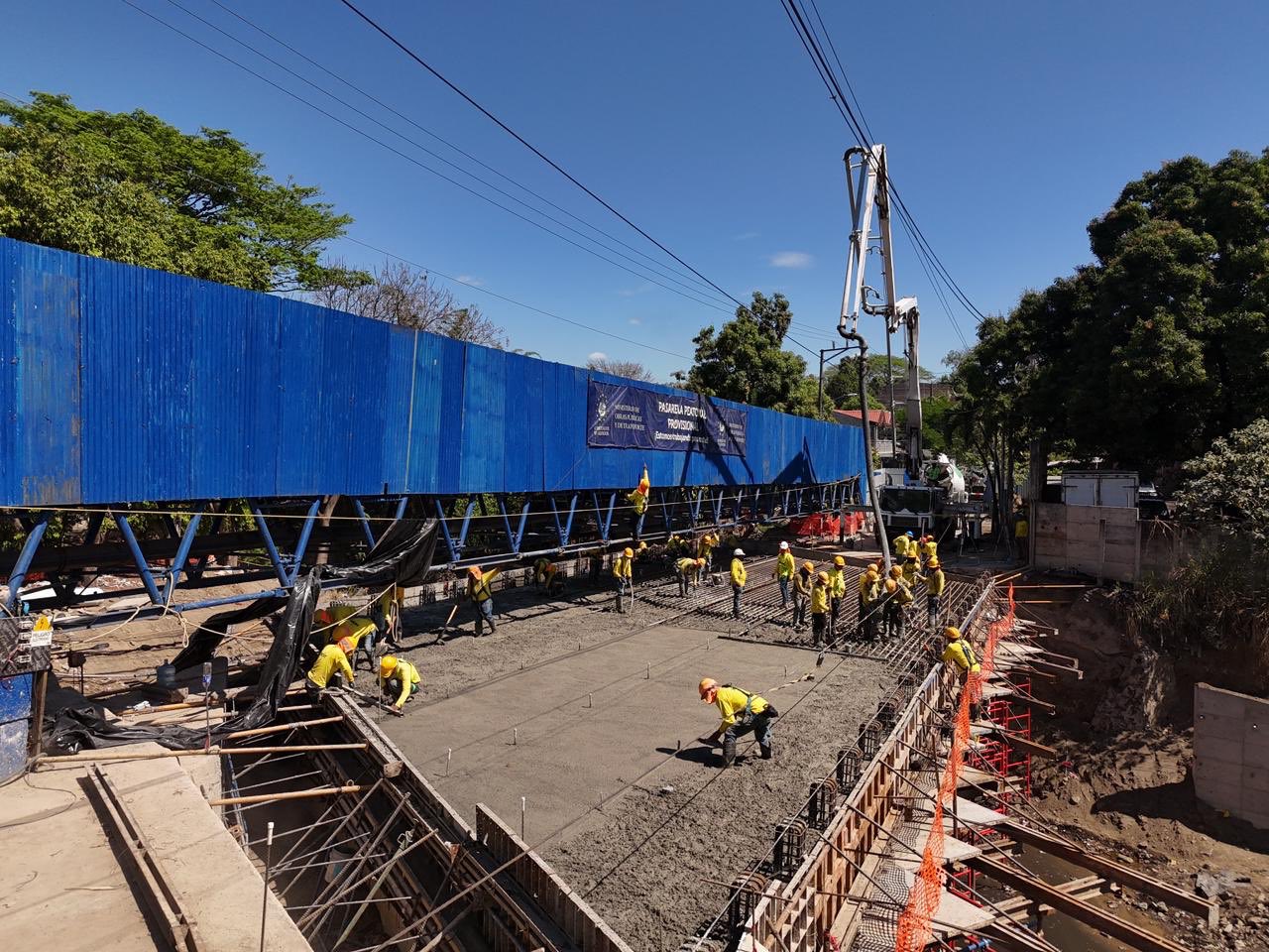 Gobierno supervisa avance del 80 % en obra de paso en Villa Lourdes