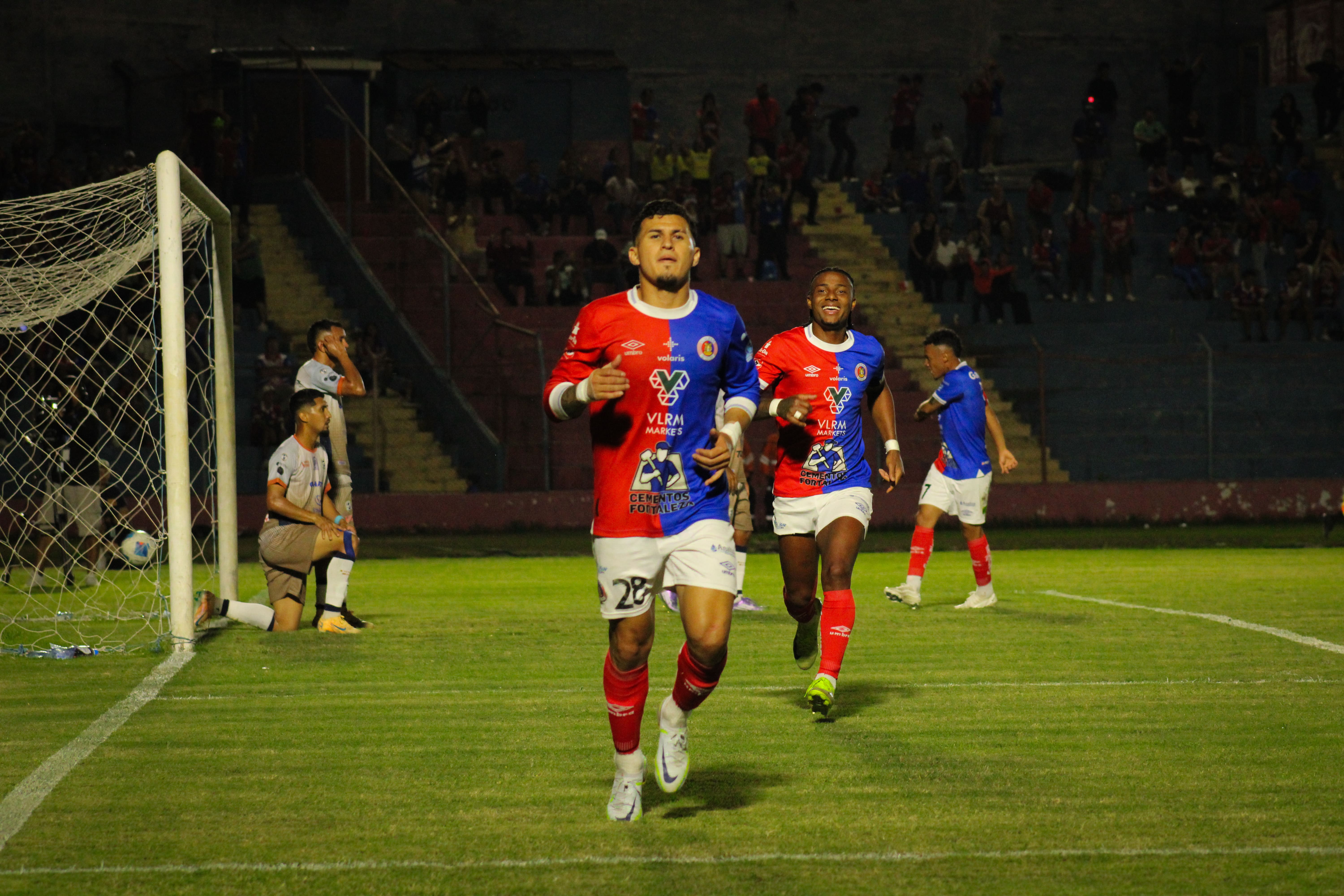 No hay quien derrote al FAS en el torneo Clausura