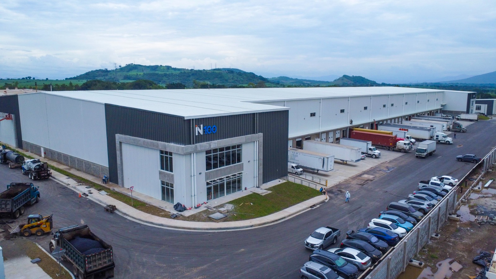 Empresarios destacan el clima de inversión en El Salvador
