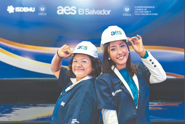 Isdemu: «Las mujeres somos protagonistas de la transformación de El Salvador»  
