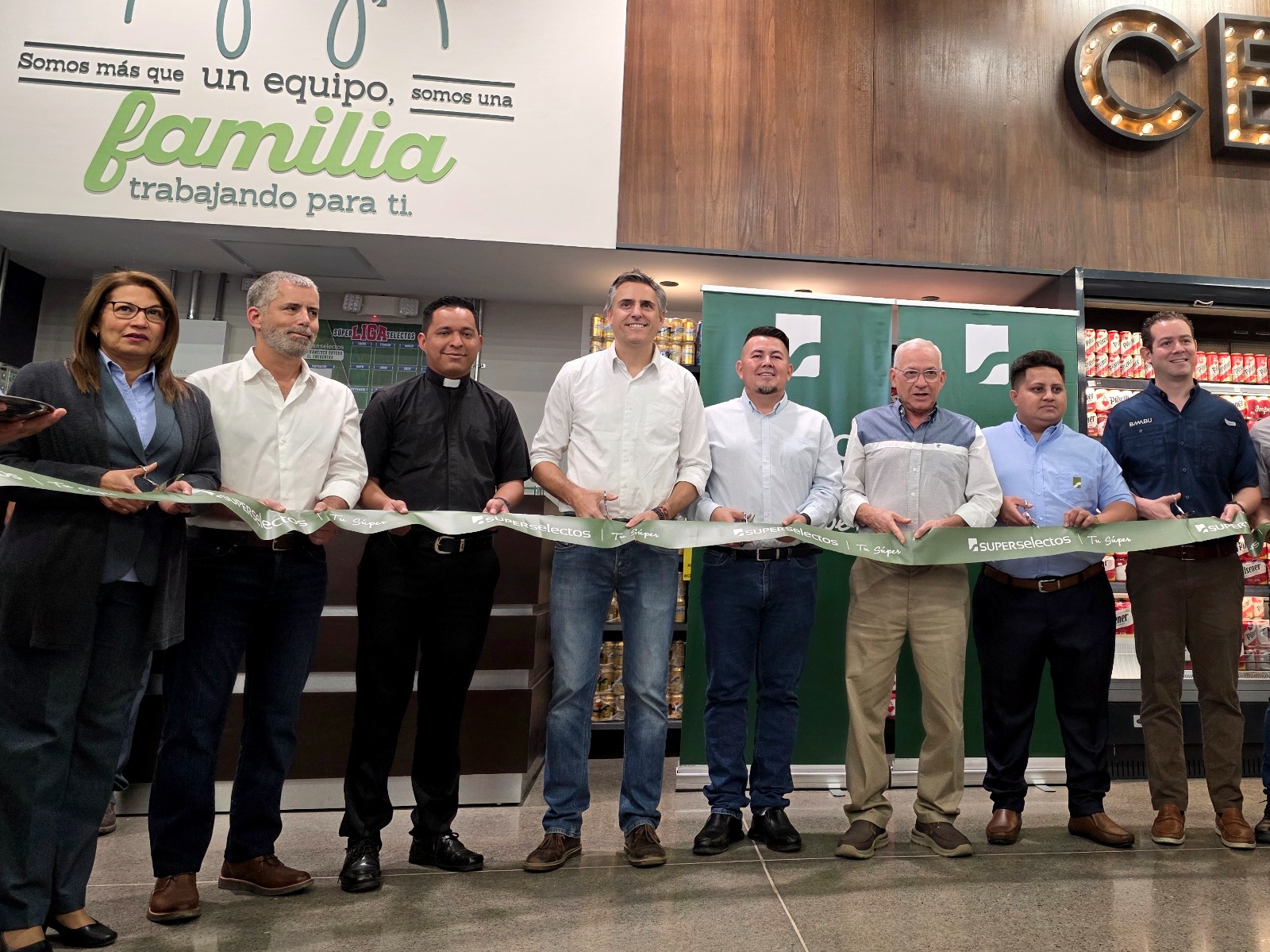 Súper Selectos abre su sala 122 en San Francisco Gotera, Morazán