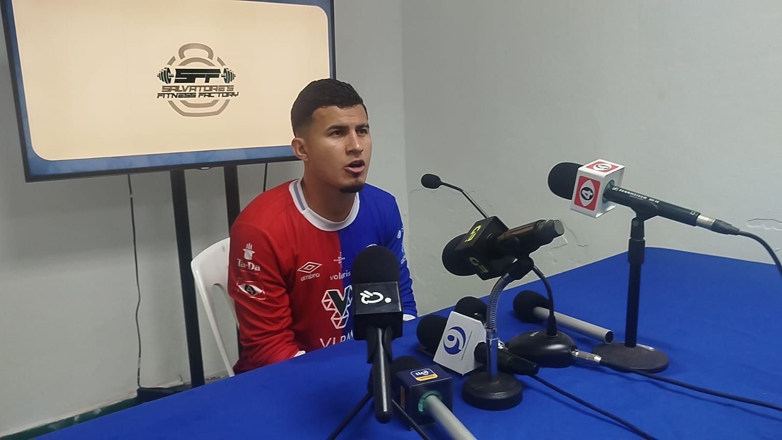 «El techo que queremos está mucho más alto todavía»: Rudy Clavel, defensa de FAS