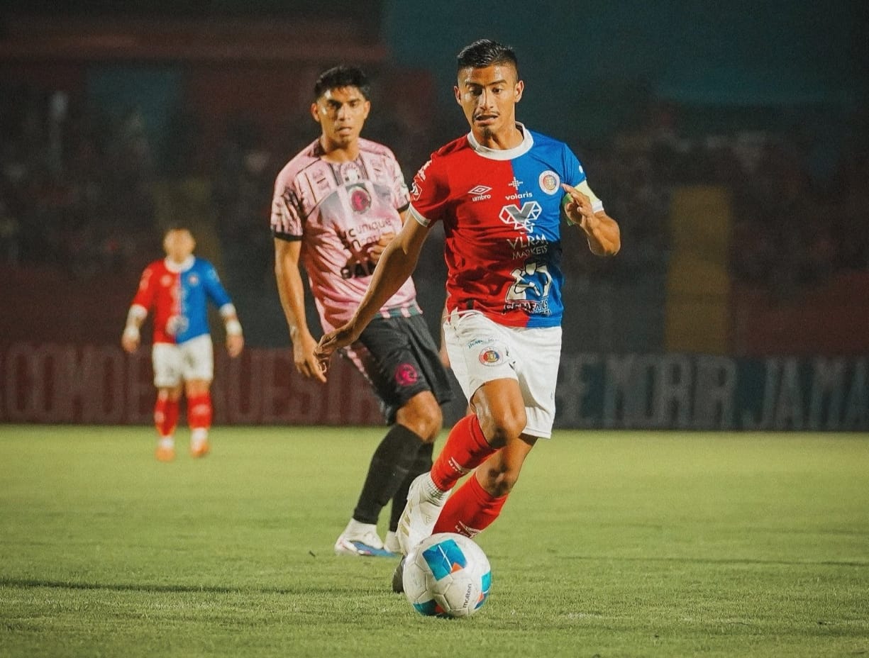 «Sería algo lindo salir campeones invictos»: José Portillo, capitán de FAS