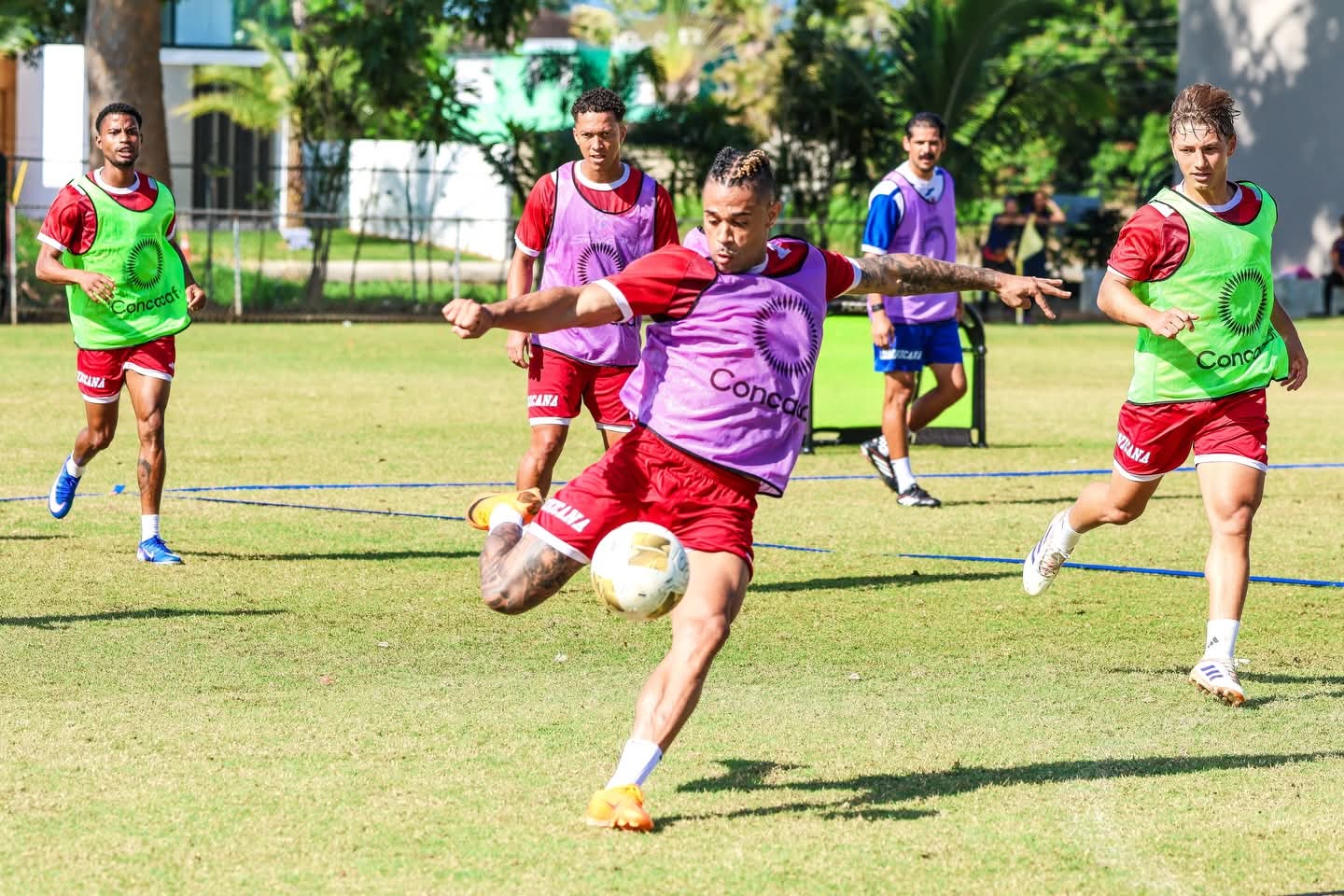 La Selecta va contra un ex Barça y un ex Real Madrid