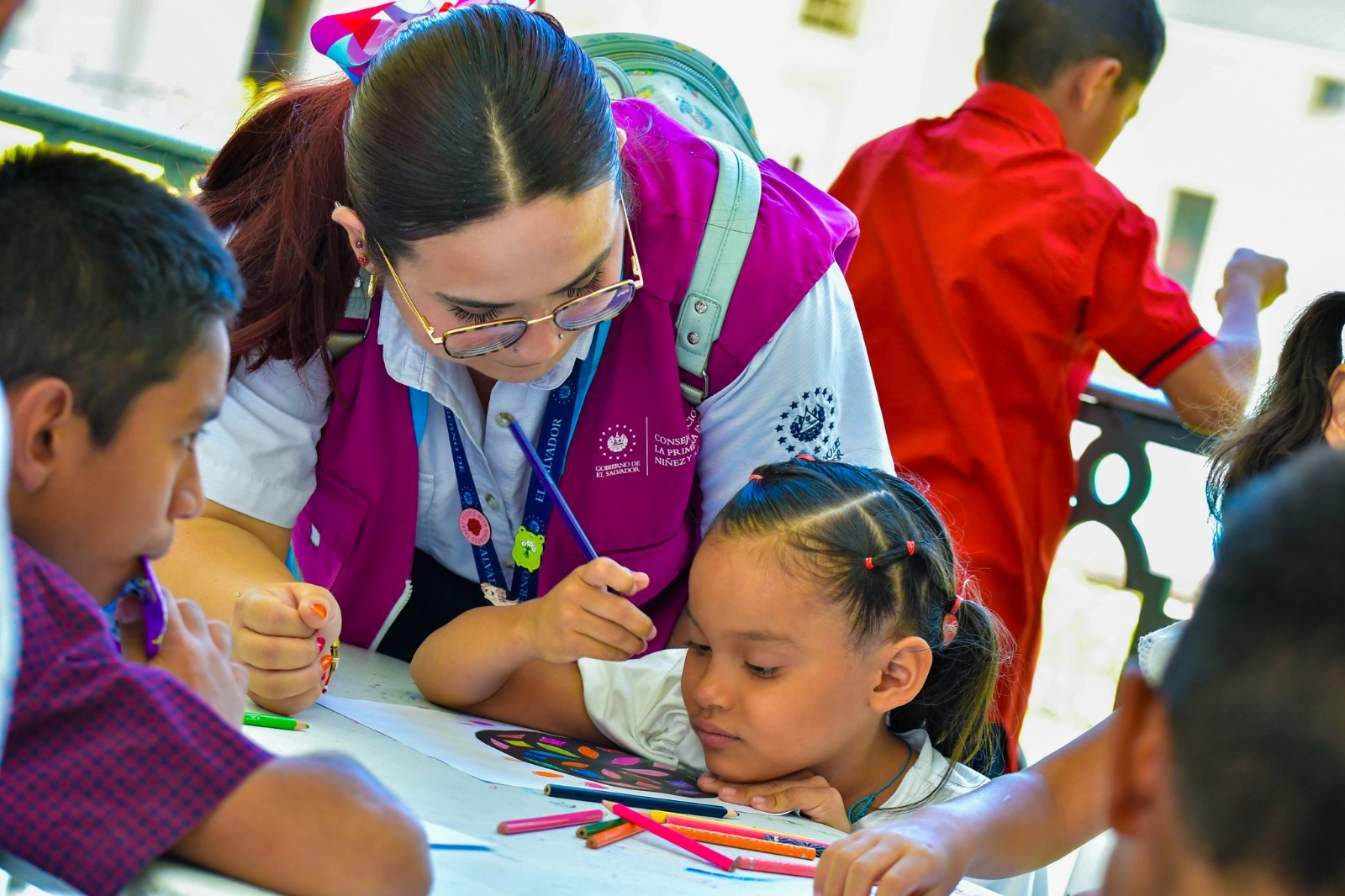Niñez del Hogar San Vicente de Paúl participa en talleres educativos en vacaciones