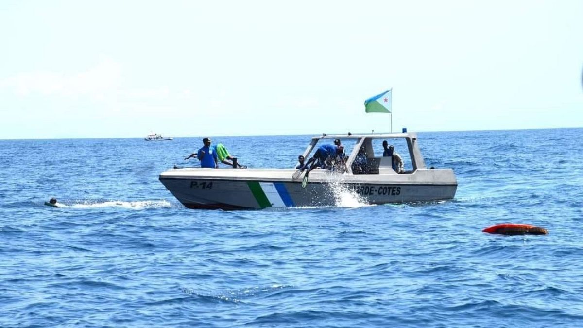 Más de 900 migrantes murieron en el mar Rojo en 2025 intentando llegar al Golfo