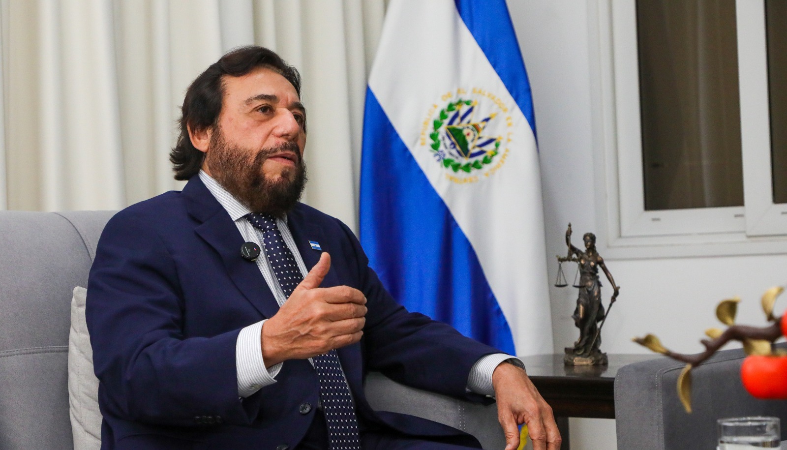 «La coyuntura actual se fundamenta en la visión del presidente: lograr el milagro económico»: Félix Ulloa   