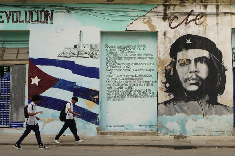Trump dice a CNN que Cuba «va a caer dentro de poco»