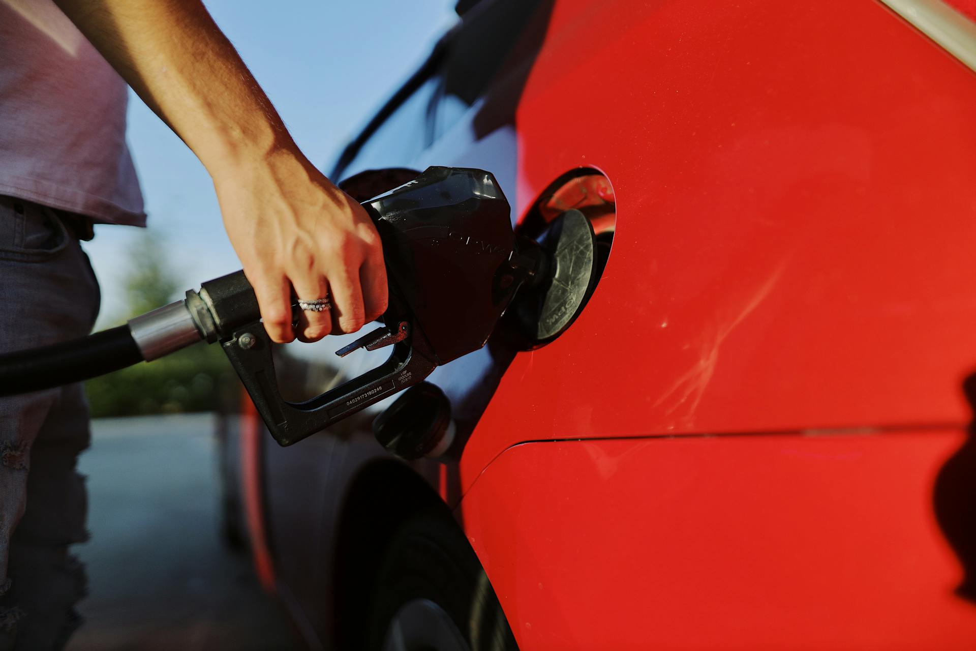 Chile anuncia alza histórica de precios de combustibles tras duro ajuste a subsidio