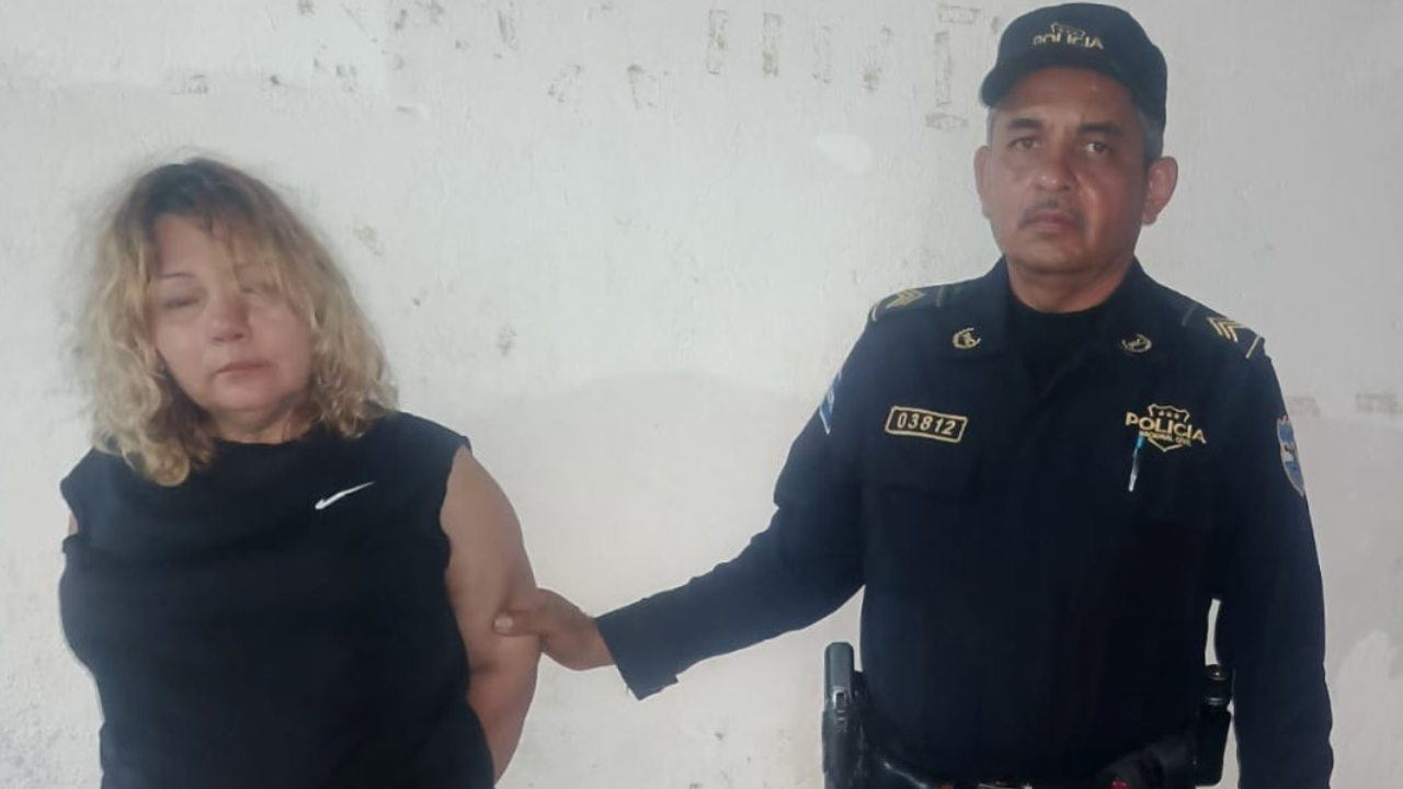 Hombre resulta lesionado por compañera de vida cuando compartían bebidas