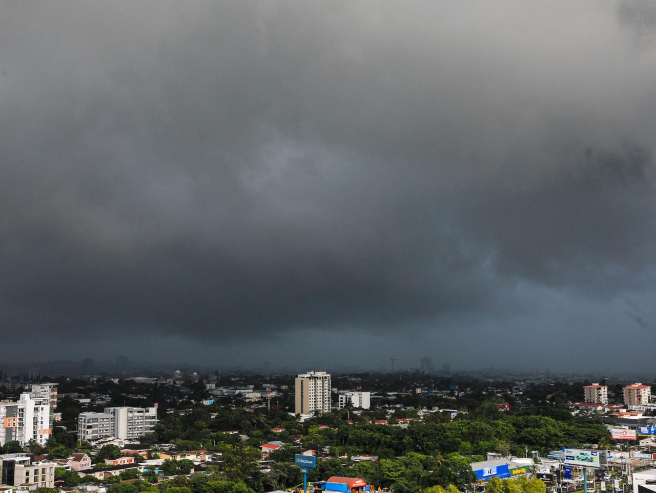 El MARN prevé lluvias y vientos de hasta 40 km/h en el territorio nacional